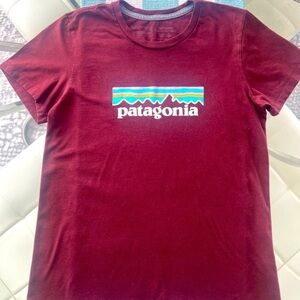 Patagonia T Shirt Womens XS Red Responsibili-Tee P6 Logo Casual Outdoor